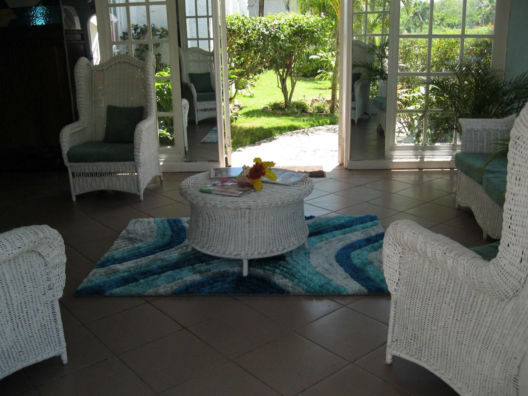 Florence Hall Fisherman'S Inn Hotel מראה חיצוני תמונה